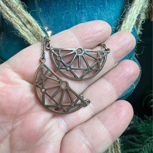 Elegant Bronze Geometric Medallion Earrings - Picture 1 of 1